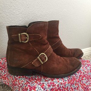 Born distressed leather ankle boots size 7.5